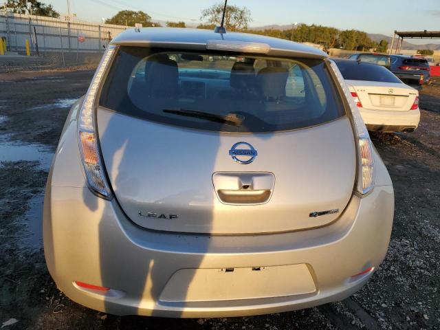 1N4AZ0CP9GC310147 - 2016 NISSAN LEAF S SILVER photo 6