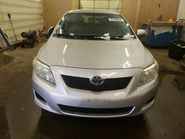 2T1BU4EE2AC418592 - 2010 TOYOTA COROLLA BASE SILVER photo 5