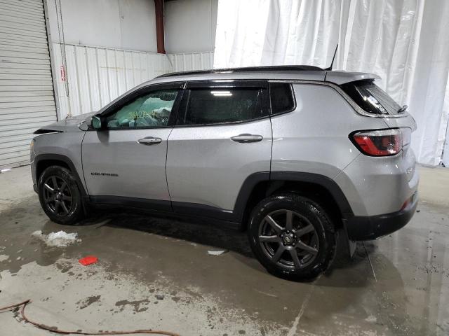 3C4NJDBB3JT436810 - 2018 JEEP COMPASS LATITUDE SILVER photo 2