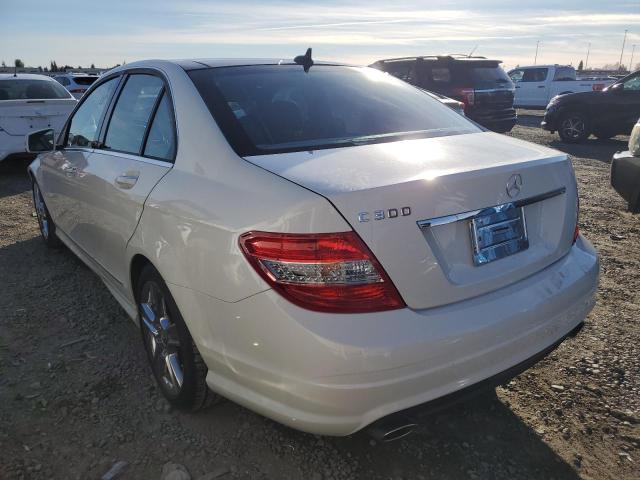 WDDGF5EB9AR129863 - 2010 MERCEDES-BENZ C 300 WHITE photo 2