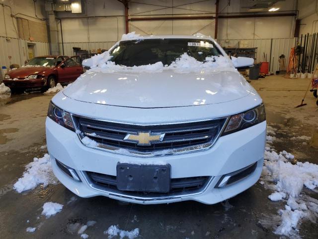 2G1105S35H9110979 - 2017 CHEVROLET IMPALA LT WHITE photo 5