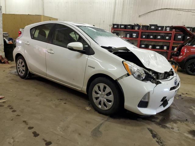 JTDKDTB34D1557645 - 2013 TOYOTA PRIUS C WHITE photo 4