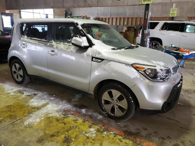 KNDJN2A2XF7782521 - 2015 KIA SOUL GRAY photo 4