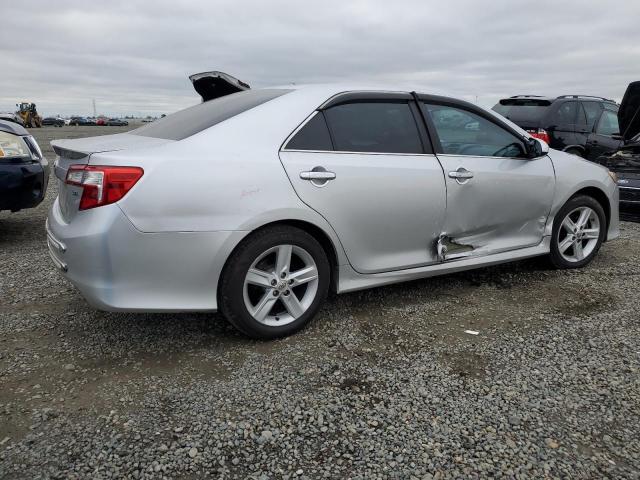 4T1BF1FKXEU732296 - 2014 TOYOTA CAMRY L WHITE photo 3