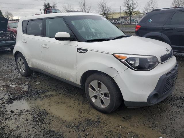 KNDJN2A22G7327888 - 2016 KIA SOUL WHITE photo 4