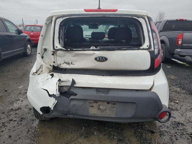 KNDJN2A22G7327888 - 2016 KIA SOUL WHITE photo 6