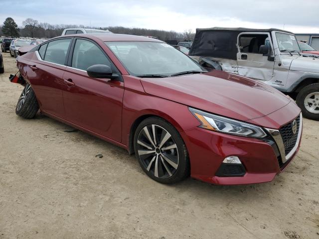 1N4BL4CV0NN361968 - 2022 NISSAN ALTIMA SR RED photo 4