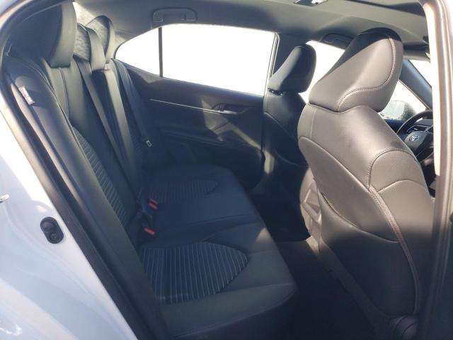 4T1G11AKXPU829190 - 2023 TOYOTA CAMRY SE NIGHT SHADE WHITE photo 10