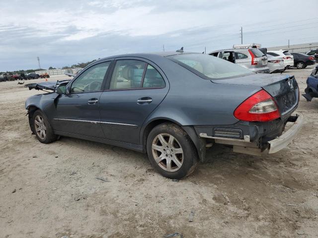 WDBUF22X48B253746 - 2008 MERCEDES-BENZ E 320 CDI GRAY photo 2