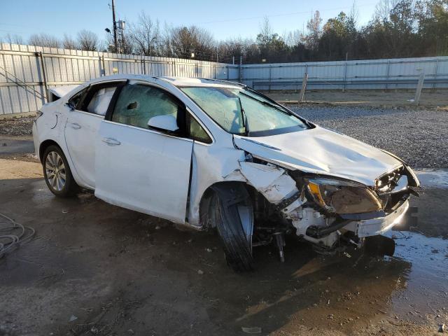 1G4PP5SK2G4151037 - 2016 BUICK VERANO WHITE photo 4