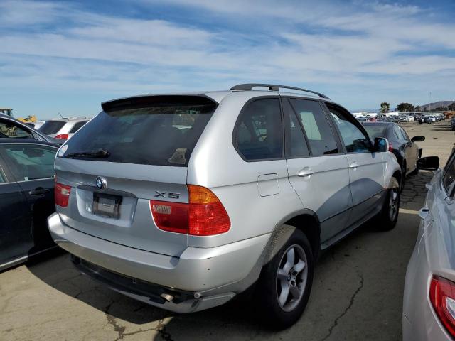 5UXFA53522LP34635 - 2002 BMW X5 3.0I SILVER photo 3