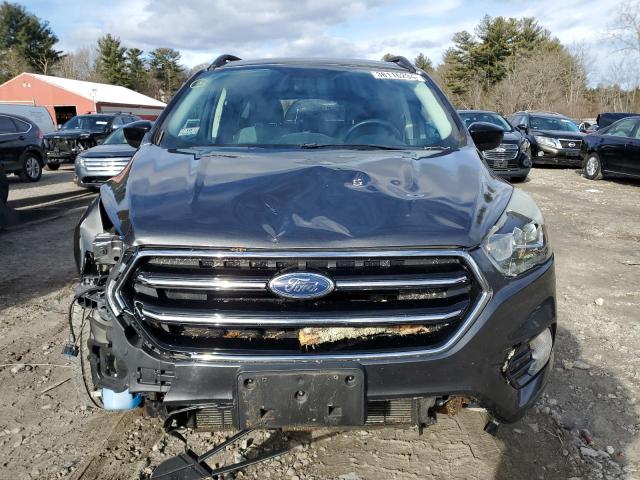 1FMCU9GD5HUA17536 - 2017 FORD ESCAPE SE GRAY photo 5