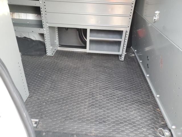 ZFBERFBB1J6L69951 - 2018 RAM PROMASTER SLT Білий фото 10