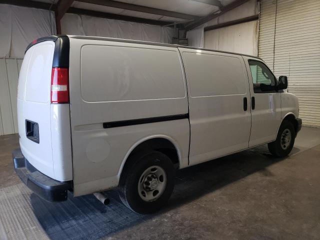 1GCWGAFP2M1185054 - 2021 CHEVROLET EXPRESS G2 WHITE photo 3