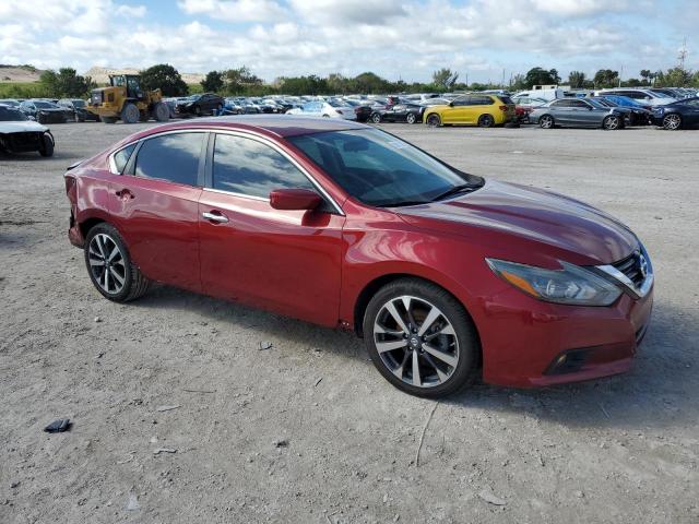 1N4AL3AP8HC234444 - 2017 NISSAN ALTIMA 2.5 RED photo 4