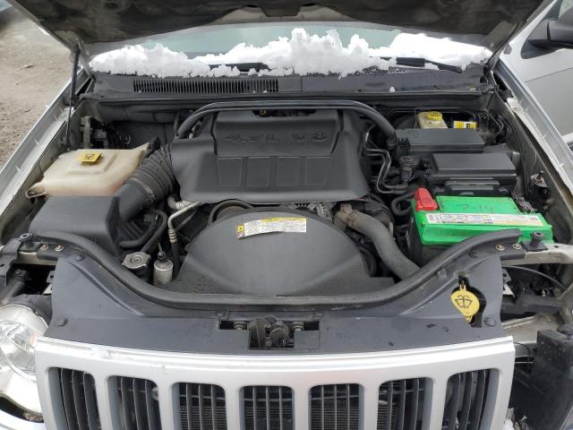 1J8HR48NX8C229854 - 2008 JEEP GRAND CHER LAREDO 银色 照片 11