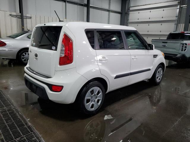 KNDJT2A56C7462656 - 2012 KIA SOUL WHITE photo 3