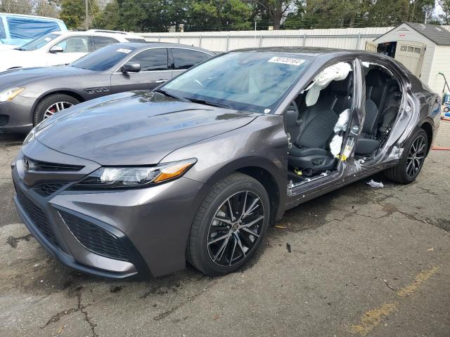 4T1G11AK8RU860957 - 2024 TOYOTA CAMRY SE NIGHT SHADE GRAY photo 1