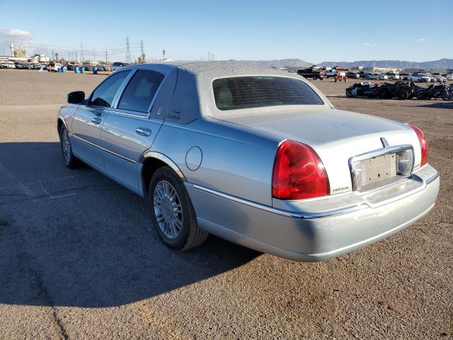 1LNHM82WX6Y626281 - 2006 LINCOLN TOWN CAR SIGNATURE LIMITED BLUE photo 2