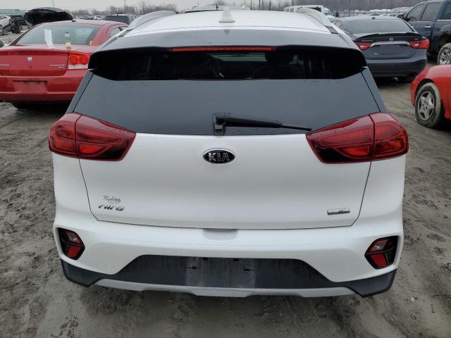 KNDCD3LD9L5394686 - 2020 KIA NIRO EX WHITE photo 6