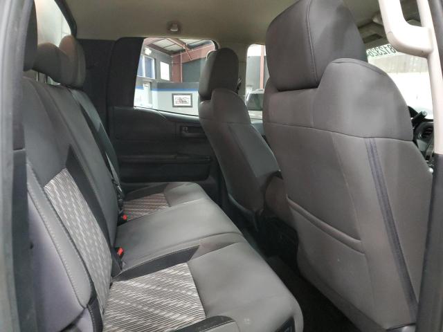 5TFCY5F17JX022749 - 2018 TOYOTA TUNDRA DOUBLE CAB SR/SR5 WHITE photo 10