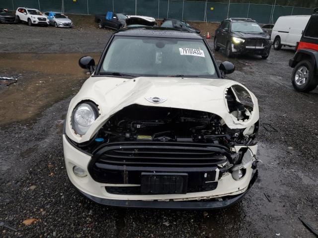 WMWXM5C55F3A57826 - 2015 MINI COOPER WHITE photo 5