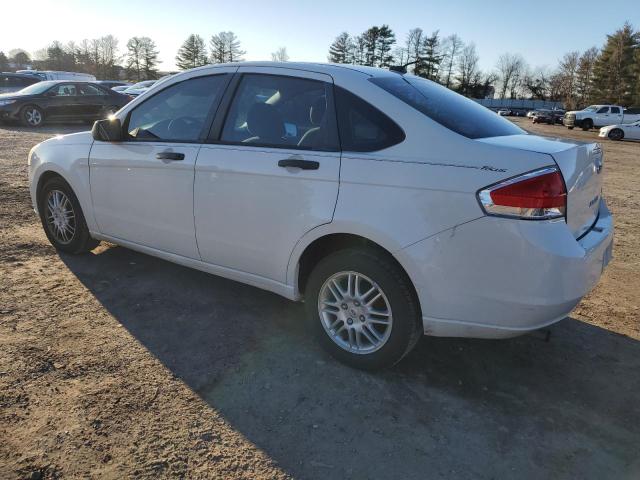 1FAHP3FN7BW175175 - 2011 FORD FOCUS SE WHITE photo 2