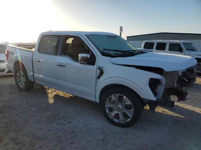 1FTFW1E53PFA20723 - 2023 FORD F150 SUPERCREW WHITE photo 4