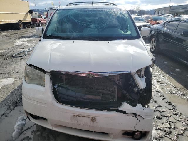 2A4RR5D17AR103303 - 2010 CHRYSLER TOWN & COU TOURING 白色 照片 5