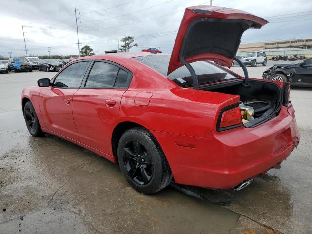 2C3CDXBG3DH583237 - 2013 DODGE CHARGER SE RED photo 2