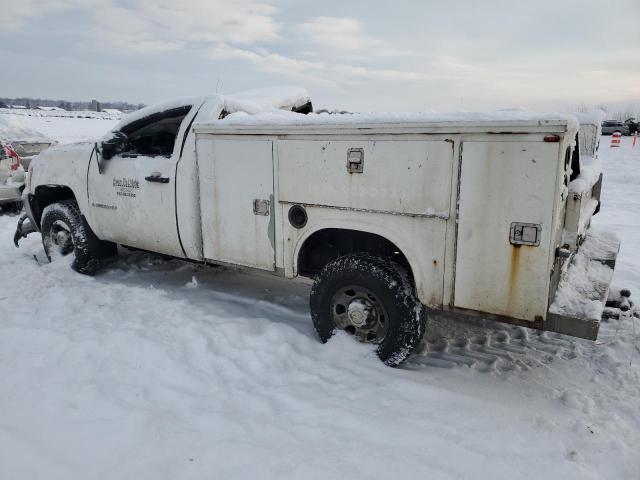 1GBHK34K38E213957 - 2008 CHEVROLET SILVERADO K3500 WHITE photo 2