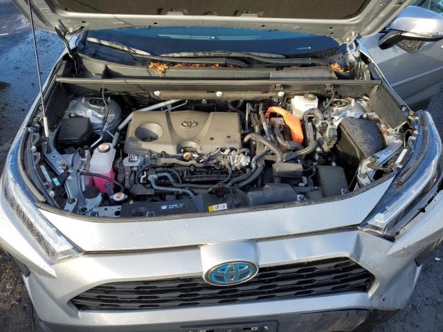 2T3RWRFV0NW142476 - 2022 TOYOTA RAV4 XLE SILVER photo 12