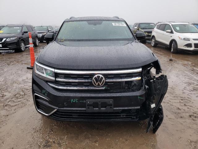 1V2PE2CA9MC212396 - 2021 VOLKSWAGEN ATLAS CROS SE BLACK photo 5