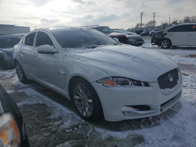 SAJWA0E77D8S70848 - 2013 JAGUAR XF WHITE photo 4