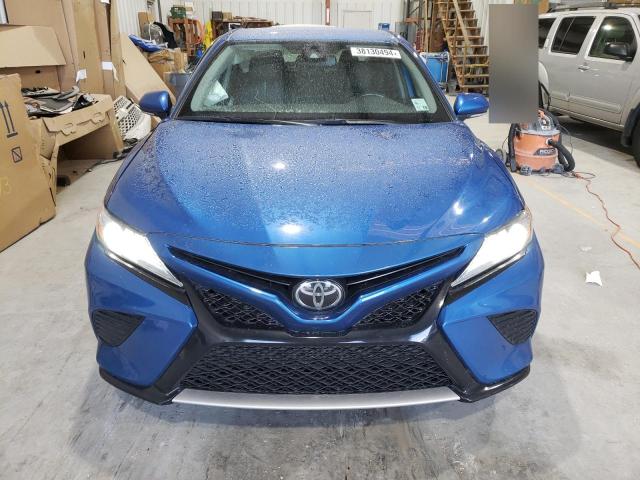 4T1K61AK7LU306716 - 2020 TOYOTA CAMRY XSE BLUE photo 5