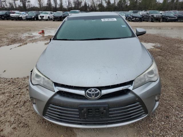 4T1BF1FK1HU749136 - 2017 TOYOTA CAMRY LE SILVER photo 5