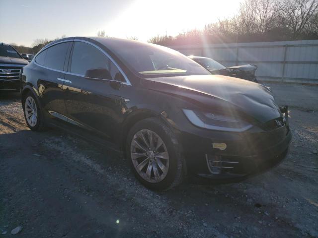 5YJXCBE20HF061194 - 2017 TESLA MODEL X BLACK photo 4