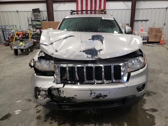 1C4RJEAGXCC264794 - 2012 JEEP GRAND CHER LAREDO ვერცხლისფერი ფოტო 5