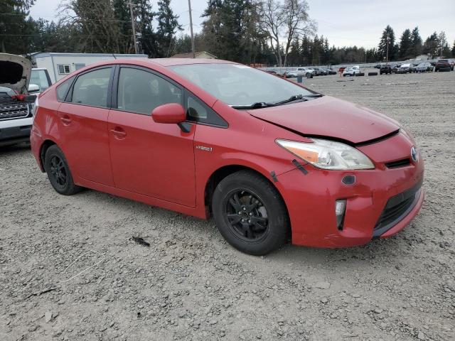 JTDKN3DU5E0393963 - 2014 TOYOTA PRIUS RED photo 4