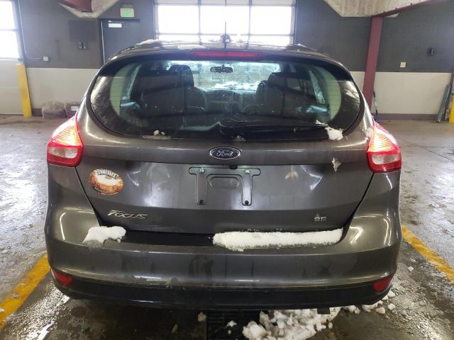 1FADP3K25FL202875 - 2015 FORD FOCUS SE GRAY photo 6