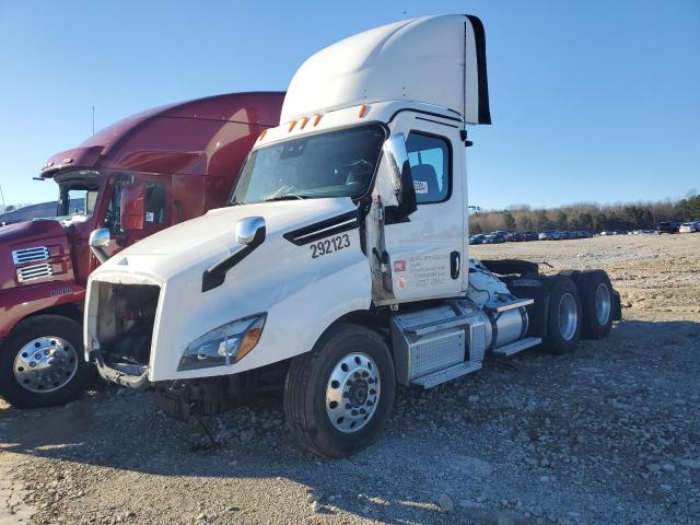 3AKJHLDV3PSNX8054 - 2023 FREIGHTLINER CASCADIA 1 WHITE photo 2