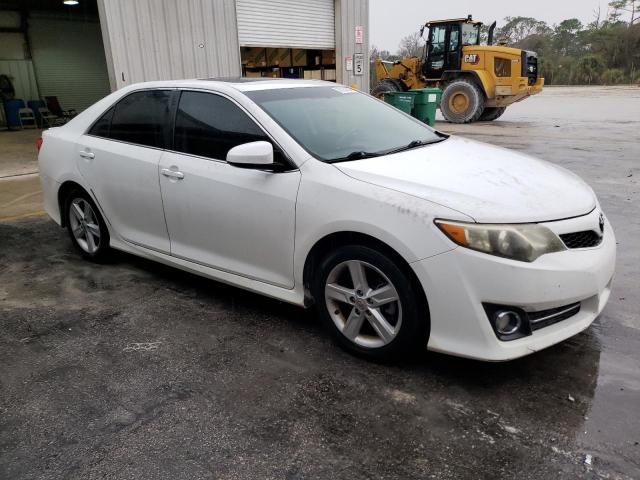 4T1BF1FK2CU501857 - 2012 TOYOTA CAMRY BASE WHITE photo 4