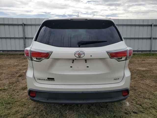 5TDKKRFH6GS503429 - 2016 TOYOTA HIGHLANDER XLE WHITE photo 6