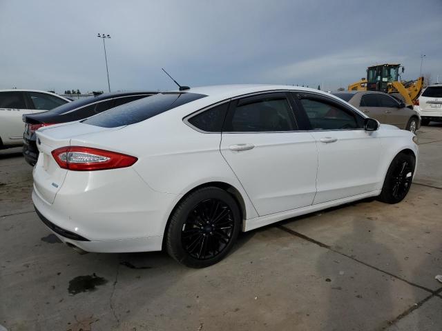 3FA6P0HR3DR295549 - 2013 FORD FUSION SE WHITE photo 3