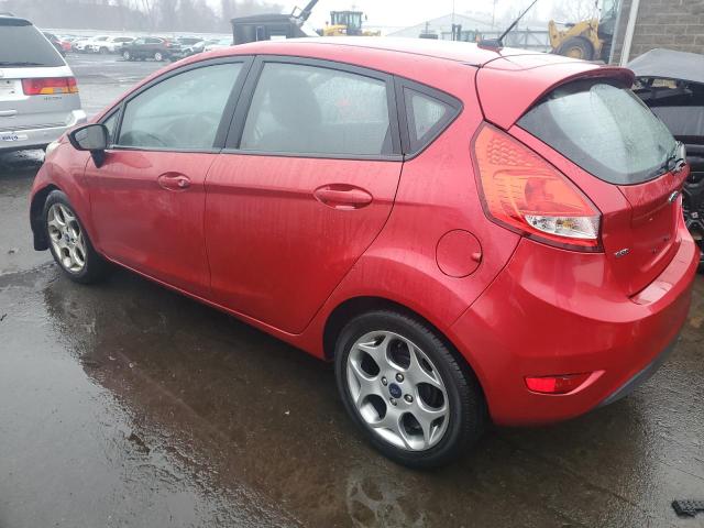 3FADP4FJ7BM121103 - 2011 FORD FIESTA SES RED photo 2