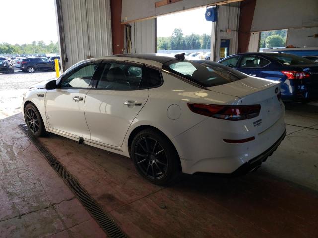 5XXGV4L21KG304623 - 2019 KIA OPTIMA SXL WHITE photo 2