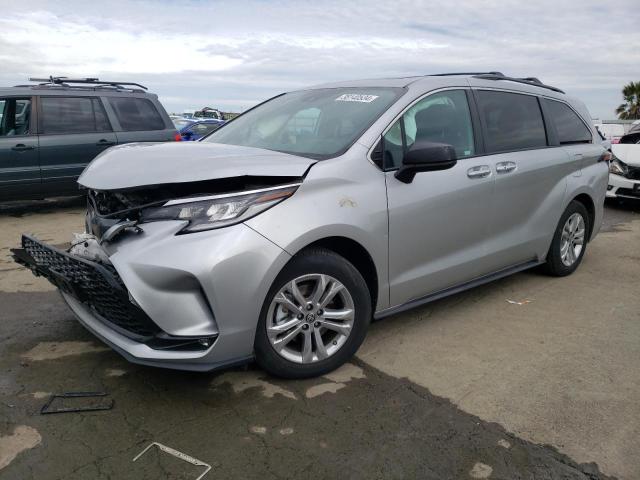 5TDDSKFC4NS061025 - 2022 TOYOTA SIENNA XSE SILVER photo 1