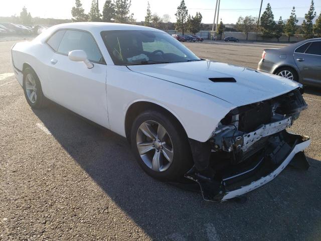 2C3CDZAG5GH352745 - 2016 DODGE CHALLENGER SXT WHITE photo 4