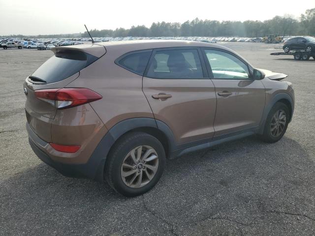 KM8J23A42HU477689 - 2017 HYUNDAI TUCSON SE BROWN photo 3