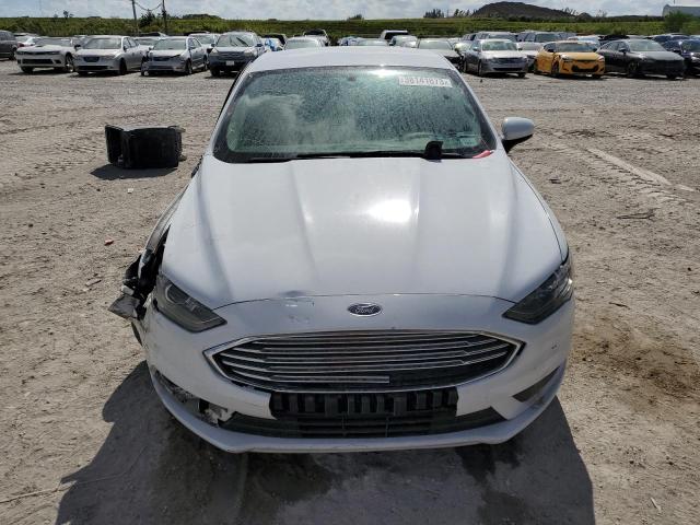 3FA6P0LU7HR385921 - 2017 FORD FUSION SE HYBRID WHITE photo 5